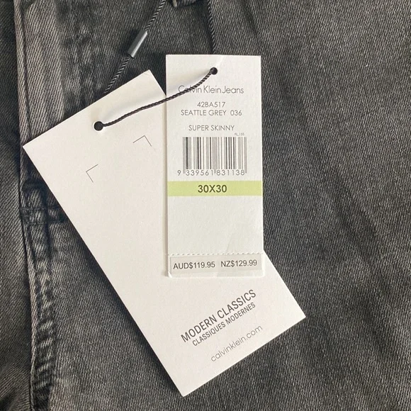 Calvin Klein Jeans - Mid Rise Super Skinny - Grey Jeans - Size 30 × 30 - Picture 6 of 6